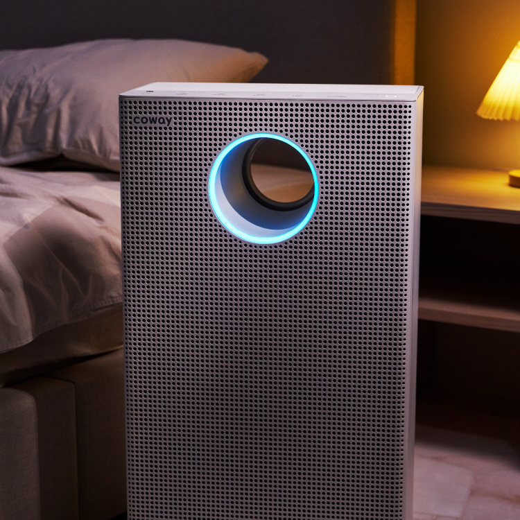 Front view of Storm 2 air purifier with lesser energy consumption - Coway Malaysia