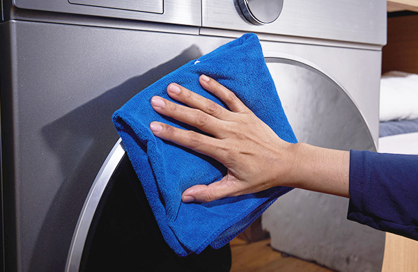 Step 6 Coway Washer Dryer Heart Services: Exterior Cleaning
