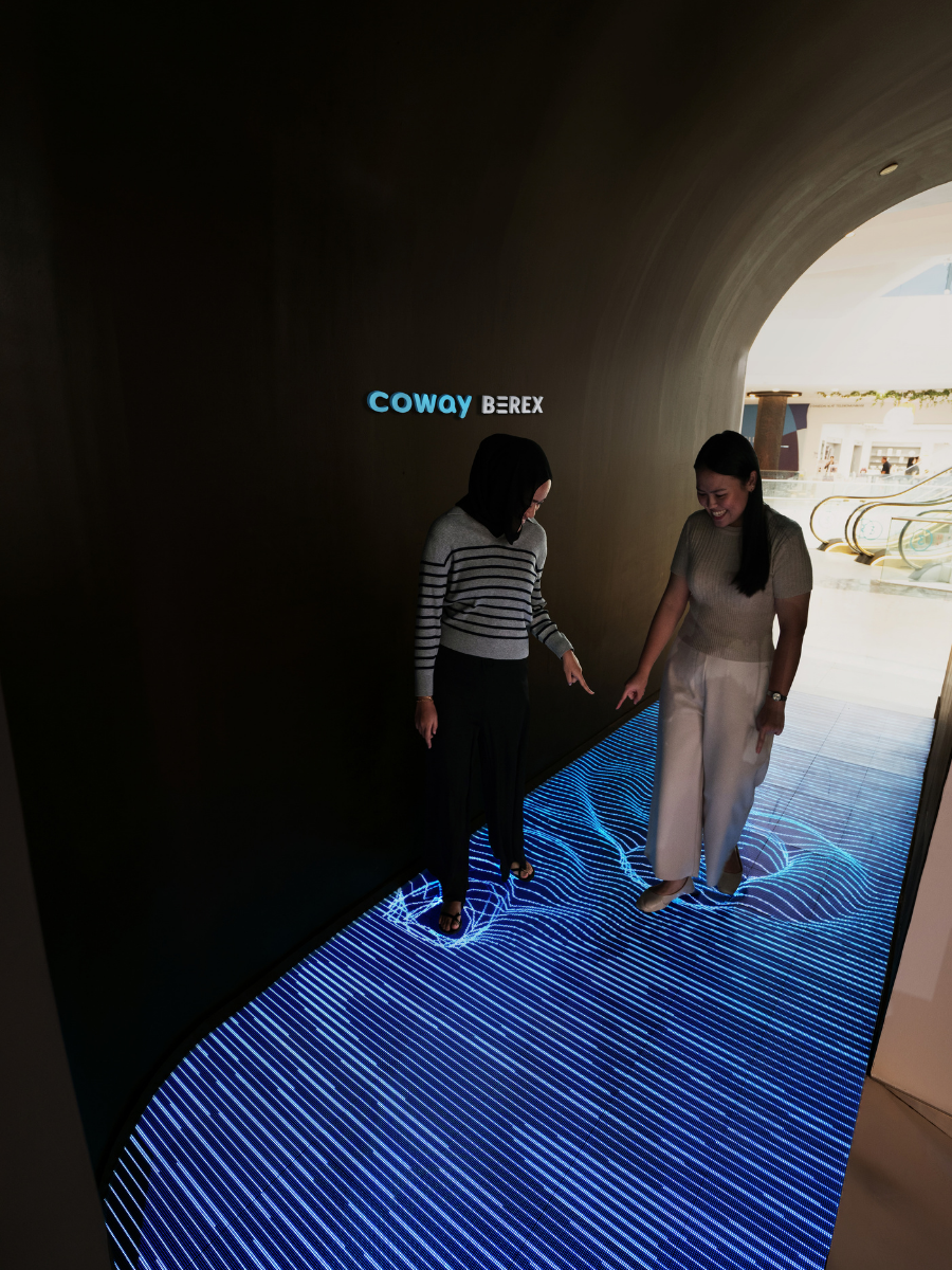 Interactive tunnel at Coway BEREX